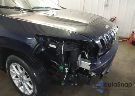 2014 Jeep Cherokee Sport из США, поврежденный, VIN 1C4PJLABXEW318659